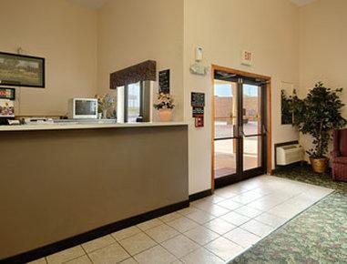 Super 8 By Wyndham Bridgeton/Arpt/St Louis Area Hotel Interior photo